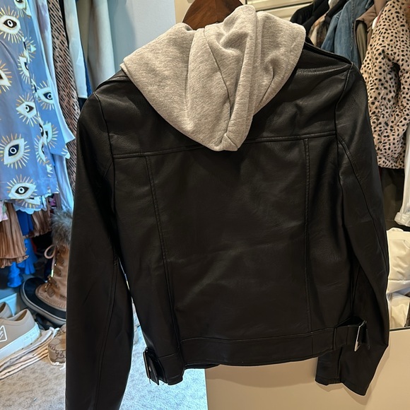 Faux leather jacket with detachable hood - Picture 2 of 2